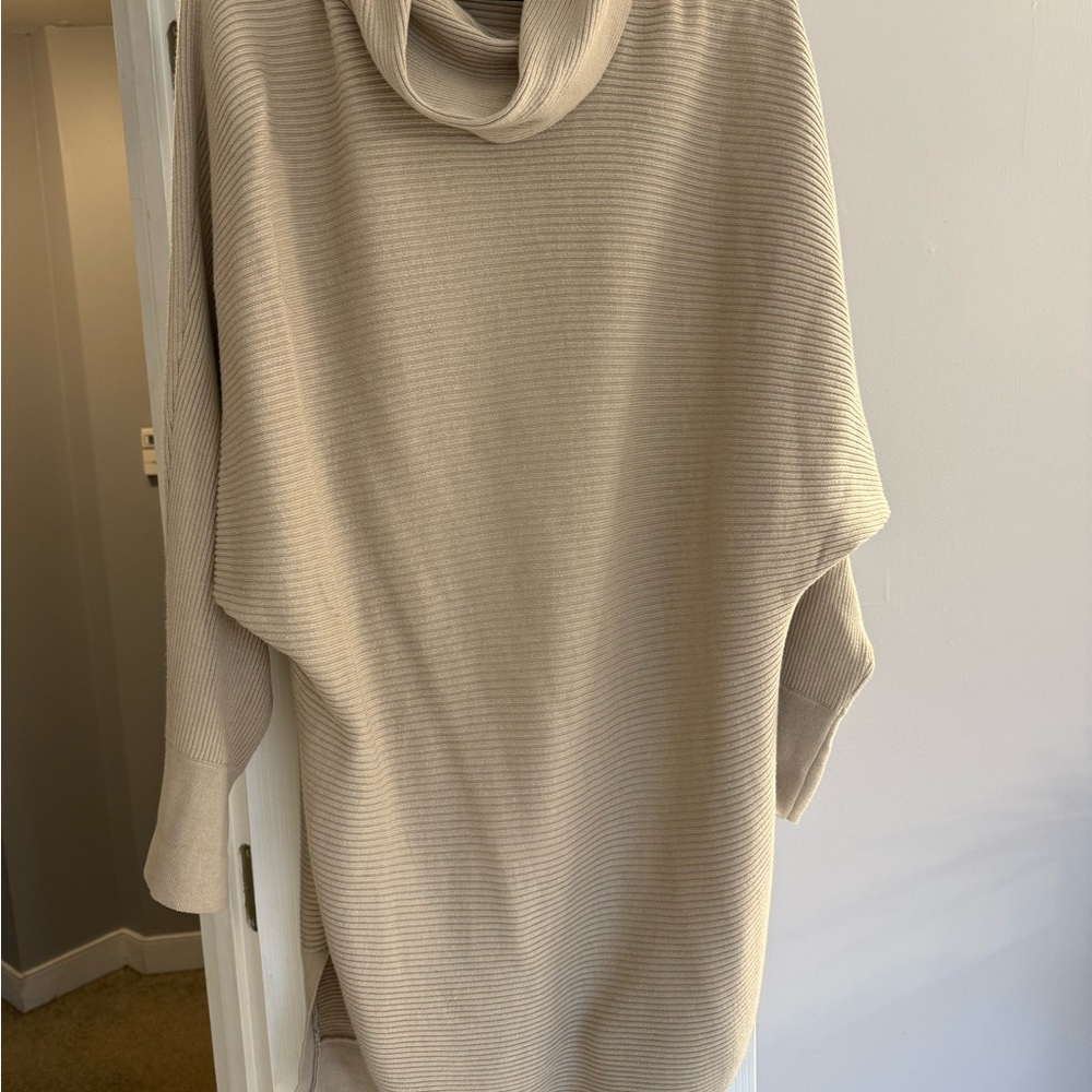 Pink Lily Elegant Cream Turtleneck Sweater